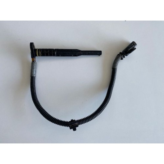 OIL LEVEL SENSOR VOLVO XC90 XC60 S60 V60 S80 V70 XC70 2003 2005 31370845
